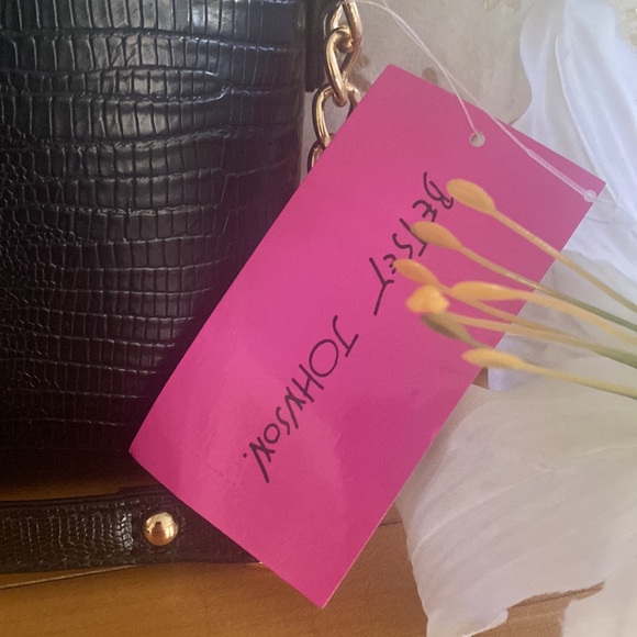 Betsey Johnson 'Margie' Embossed Lizard Crossbody, Black - Picture 4 of 15